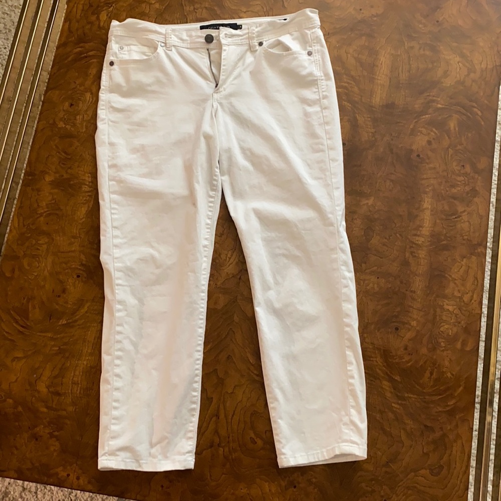 White, cotton jeans